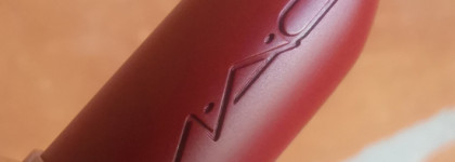 Испачкала губы вином. Mac Macximal Sleek Satin Lipstick 827 Dubonnet