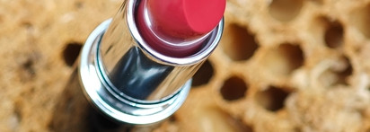 Почти идеально такая, как надо. Mac Lustreglass Lipstick 520 See Sheer