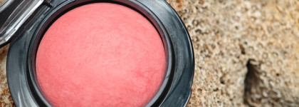 Солнце жаркое, приди ко мне, принеси кораллов охапку и радости воз. Румяна Mac Mineralize Blush в оттенке Hey, Coral, Hey.