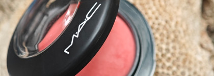 Солнце жаркое, приди ко мне, принеси кораллов охапку и радости воз. Румяна Mac Mineralize Blush в оттенке Hey, Coral, Hey.