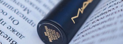 Красивая, тонкая, матовая и закончится быстро. Mac 899 Brikthrough Powder Kiss Velvet Blur Slim Stick