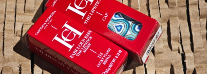 Red Week с Каролиной, прекрасная помада Carolina Herrera Sheer Lipstick 114 Lucky Flush с колпачком в стиле Summer