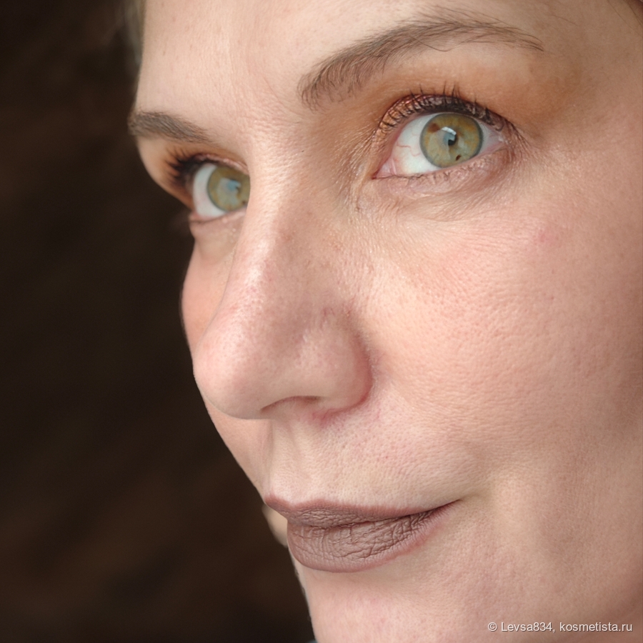 А здесь уже плотно, я всё ещё не понимаю ни себя, ни помаду