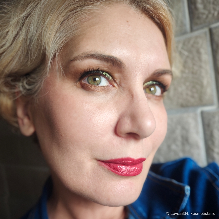 Естественное освещение у окна