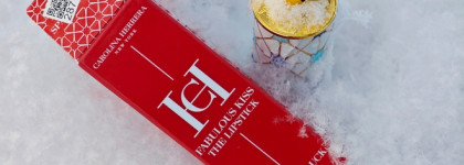 Универсальный оттенок и уникальный дизайн - помада Carolina Herrera Sheer Lipstick 144 Fabulous Nude + Fabulous Lipstick Cap Spark of Luck