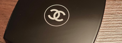 Хайлайтер-мерцающая пудра неземной красоты: Chanel Poudre Lumière 10 Ivory Gold