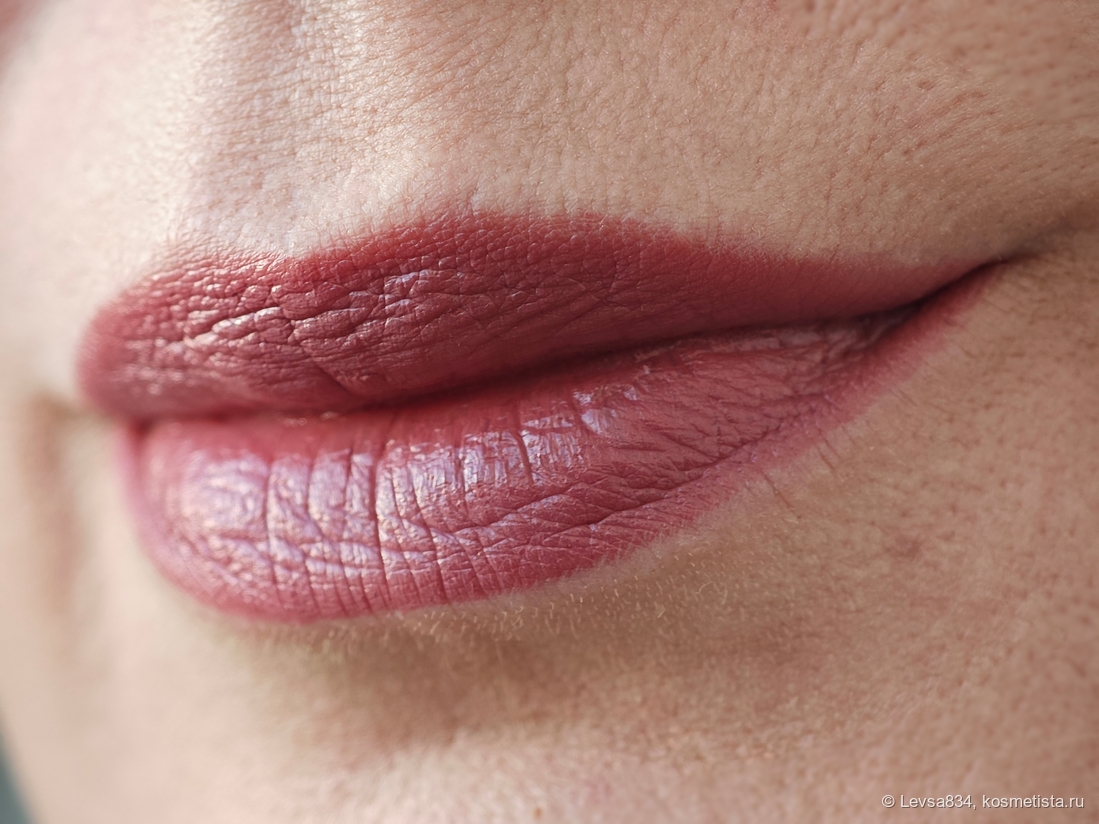 Здесь тоже карандаша на контуре нет, в тени