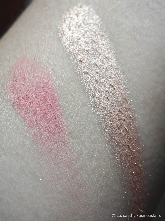 В свете лампы