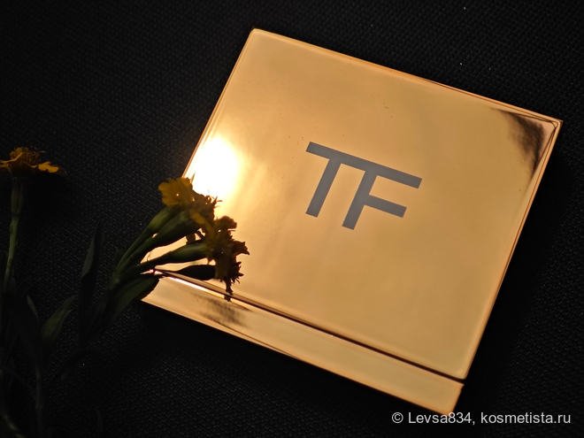 Золотой блик: Tom Ford Soleil Glow Highlighter 01 Mirage
