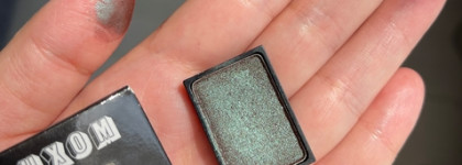 Никакой фальши! Тени для век от Buxom Eyeshadow Fard A Paupieres в оттенке No Faux