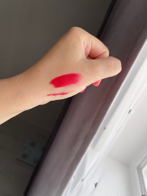 Красная помада Artdeco Perfect Mat Lipstick 116 poppy red