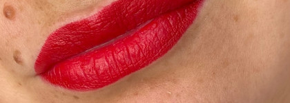Красная помада Artdeco Perfect Mat Lipstick 116 poppy red