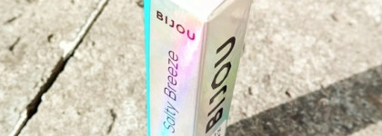 Капли океана хрусталем по коже, поцелуи и эрл грей. Бюджетно и маняще вместе с Dilis Bijou Salty Breeze