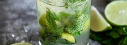 Интимная история жадного бармена вместе с Brocard Amazing Garden Herbarium EDT