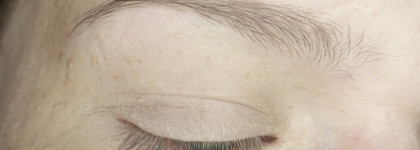 Гель для бровей Vivienne Sabo fixateur lamination effect - дешево, надежно, но с капризами