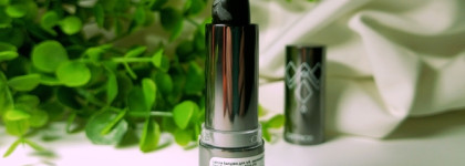 Красивый снаружи, и пошлый внутри: Catrice Dark Ruby Glow Lip Balm в оттенке 010 Fiery Temptation