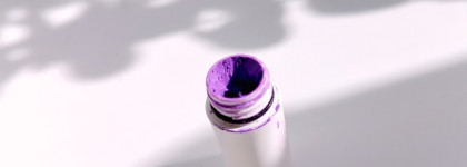 Больше цвета! Подводки в фиолетовой гамме: Estrade Color Fantasy 04 и Essence Colour it! 03 Light Lilac