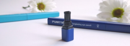 Два сапога не пара: Funky Monkey longlasting eye pencil в оттенках 04 и 05