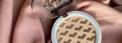 Мороз на щеках. Хайлайтер Relove by Revolution Super Highlight #Blushed