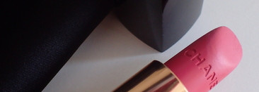 Chanel Rouge Coco 424 Edith: розовая классика