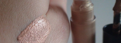 Деликатное сияние от кремовых теней Giorgio Armani Eye Tint Silk 11 Rose Ashes