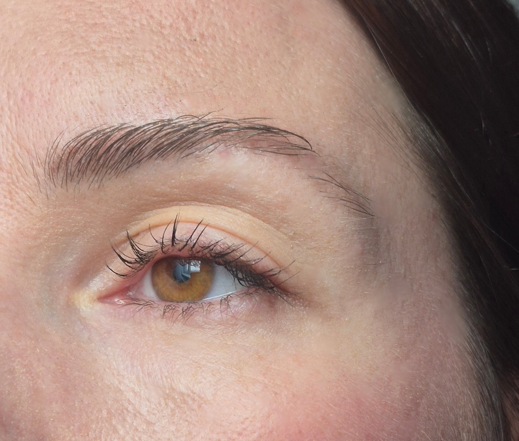 До нанесения теней.