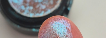 Это провал! Сияющие тени-спарклы Limoni Eye shadow prism 005