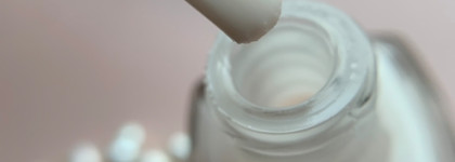 Прекрасный и бюджетный молочный лак-желе Frenchi Nail Polish 30 Nude Charm