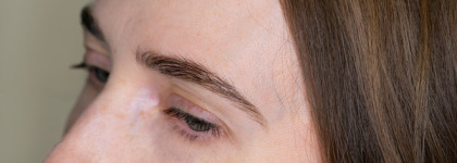 Искала медь, а нашла золото! Мой топ-5 декоративных средств из масс-маркета в 2023