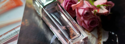 Dior Addict Eau Fraiche: пудровая элегантность в розовом цвете