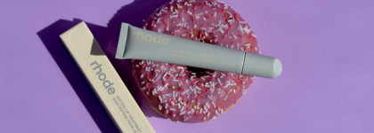 Действительно лучший трендовый блеск из соц. сетей: Rhode Peptide Lip Treatment Salted Caramel