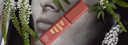 Классная новинка от Vivienne Sabo: жидкая матовая помада Volummate Matte Plumping Lipstick в оттенке 02 Nu Desir