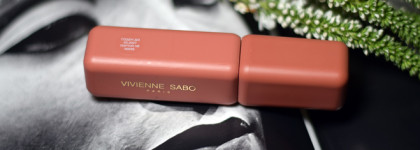 Классная новинка от Vivienne Sabo: жидкая матовая помада Volummate Matte Plumping Lipstick в оттенке 02 Nu Desir