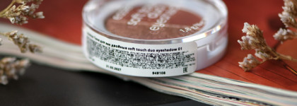 Для самых красивых лисичьих макияжей: Essence Soft Touch Duo Eyeshadow в оттенке 01 Bronze Beauty