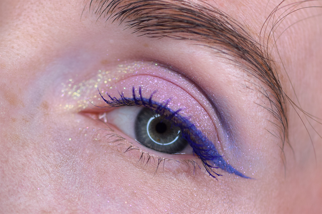 Фиолетовая подводка