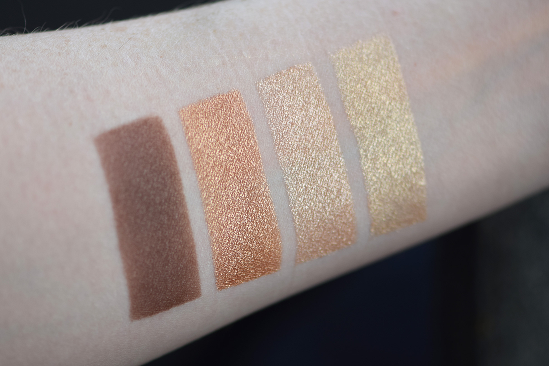 Свотч напротив окна