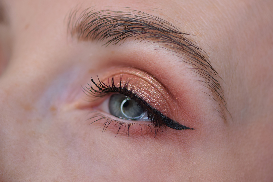 Макияж с Essence Soft Touch Duo Eyeshadow 01 Bronze Beauty