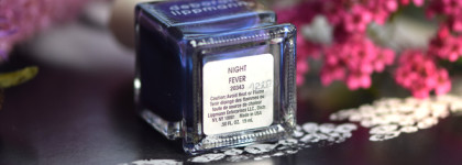 Звёздная классика: лаки Deborah Lippmann Night Fever и Happy Birthday
