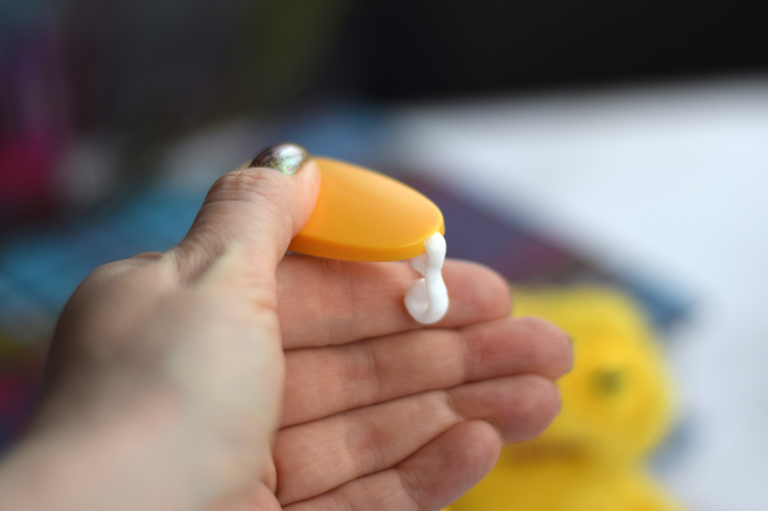 Текстура крема при нажатии