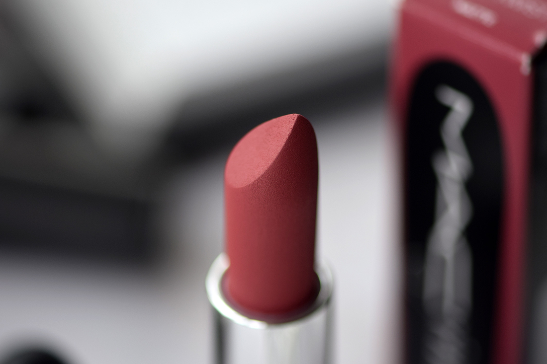 Стик помады