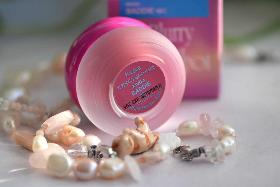 Наклейка на дне