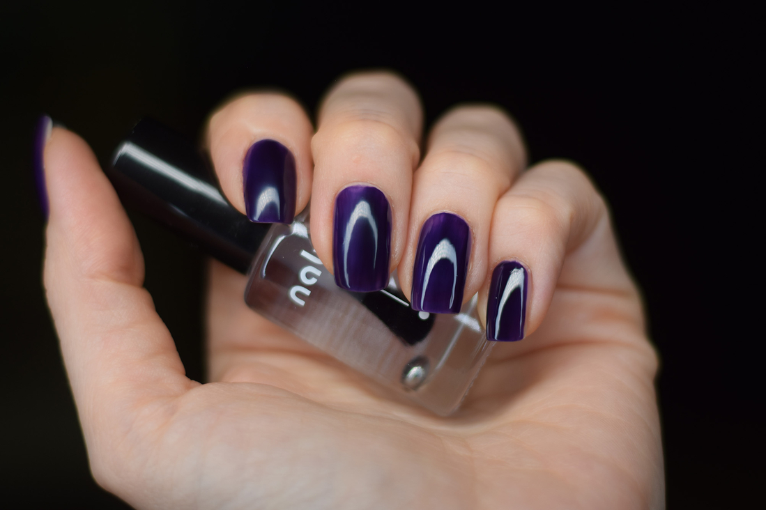 Невесомость (мизинец и безымянный -- с топом Невесомость, остальные -- без)