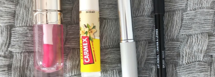 Собираю минималистичную косметичку в поездку на 3 недели