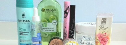 Расхламляю косметичку перед переездом: пустые баночки и не только