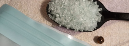 Расслабляющая сияющая соль для ванн Mixit Spa rituals aqua relax shine bath salt