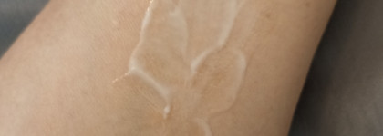 Лифтинг-крем для контура глаз тройного действия Avene Hyaluron Activ B3