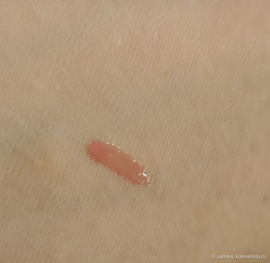 При искусственном освещении