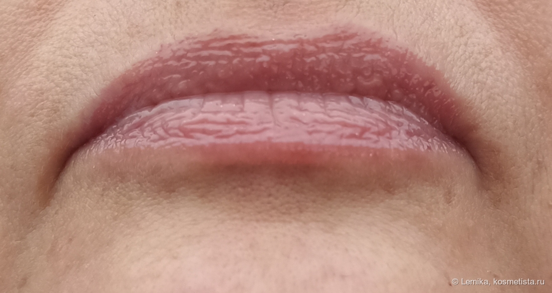 При естественном освещении