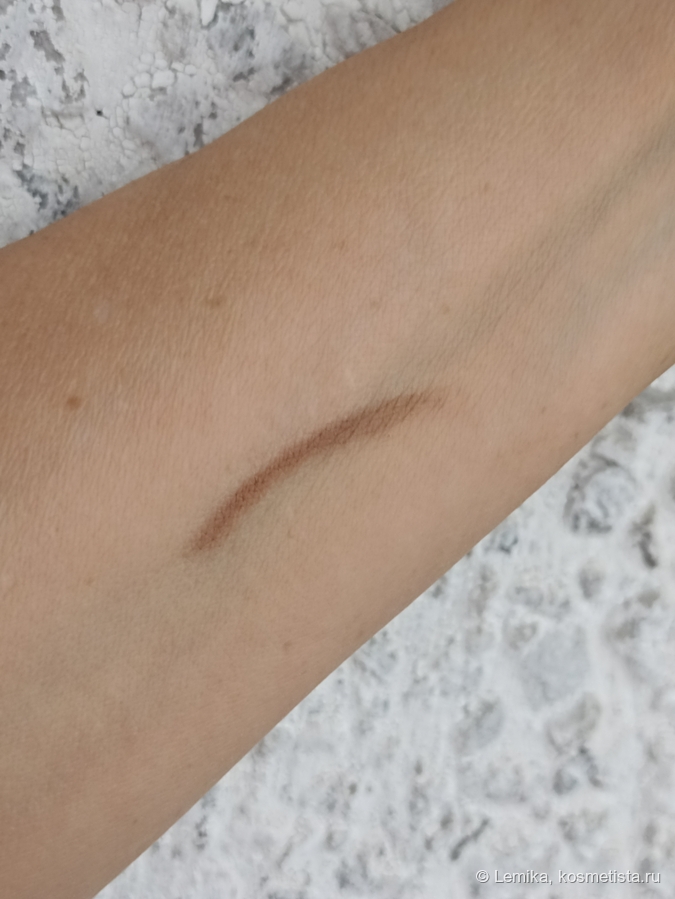 При естественном освещении