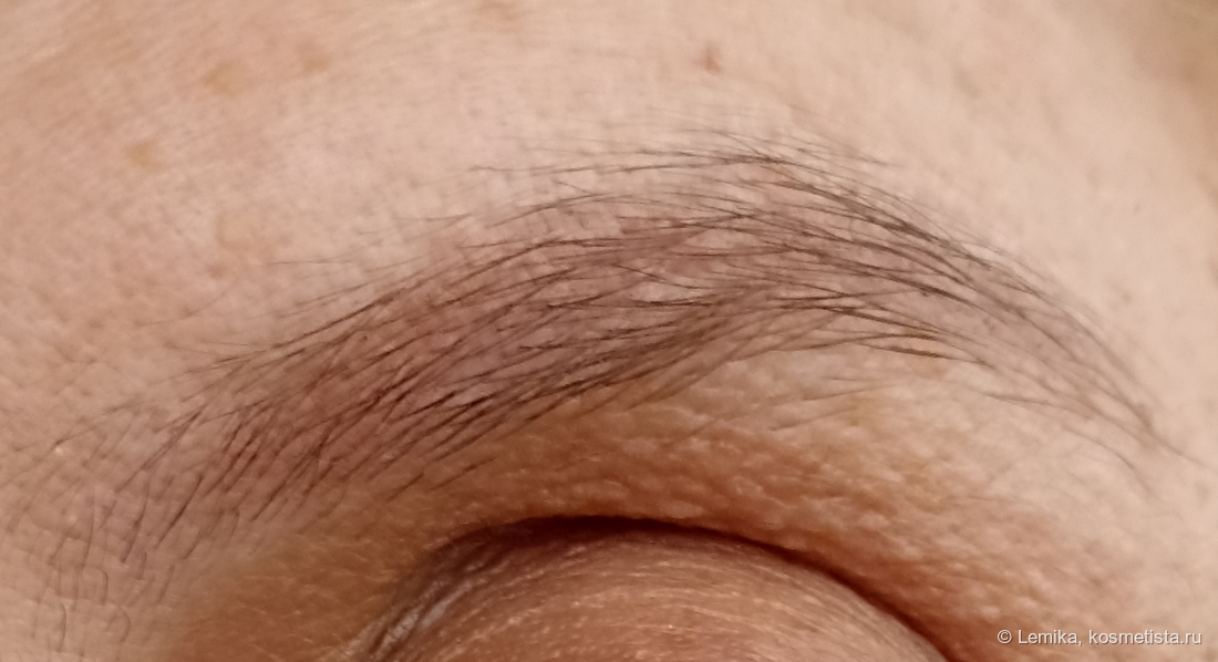 При естественном освещении